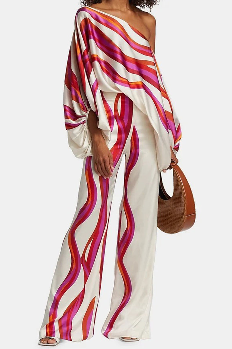Sophisticated Garment with a Clean Classic Look