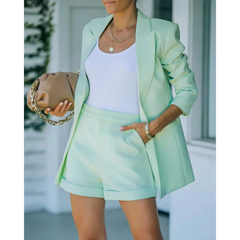 Beautifully Finished Garment in a Timeless Design