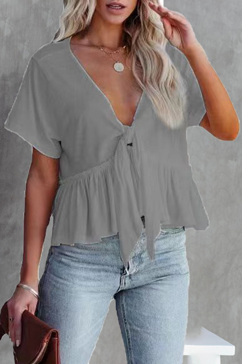 Well Tailored Blouse with a Graceful Silhouette