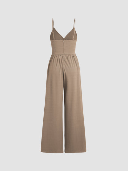 Effortlessly Elegant Garment with a Timeless Design