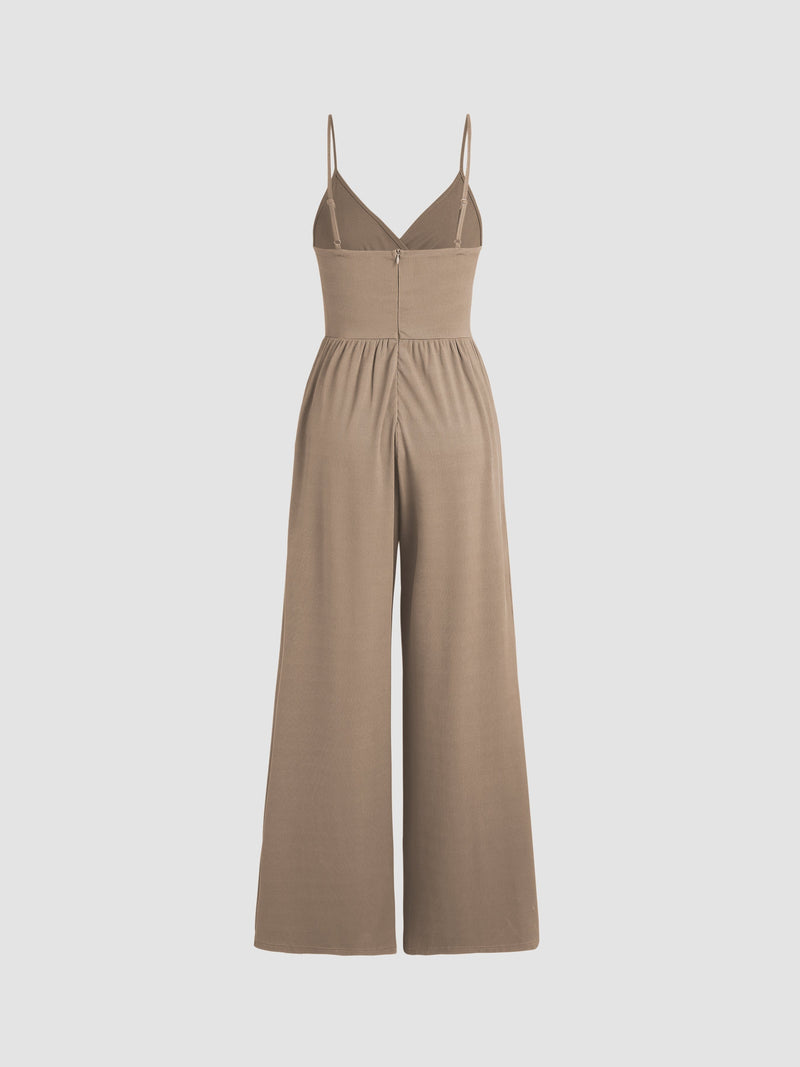 Effortlessly Elegant Garment with a Timeless Design