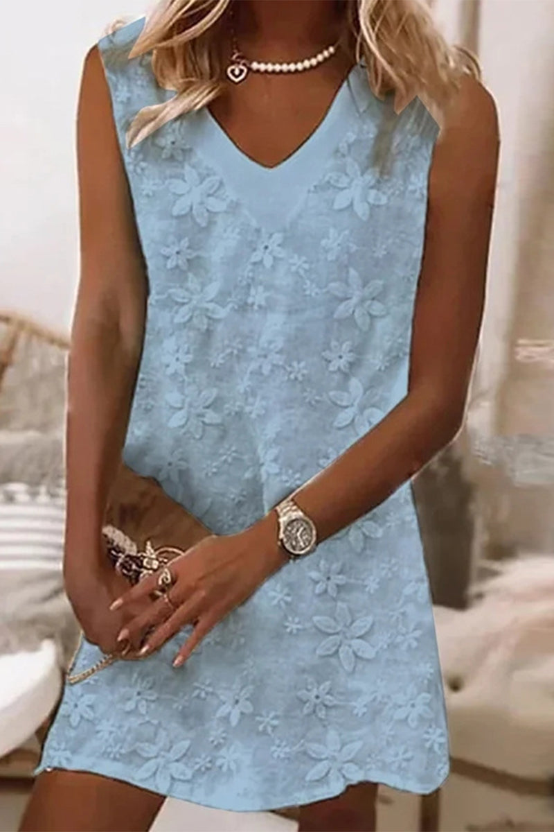 Sophisticated Dress with a Clean Classic Look