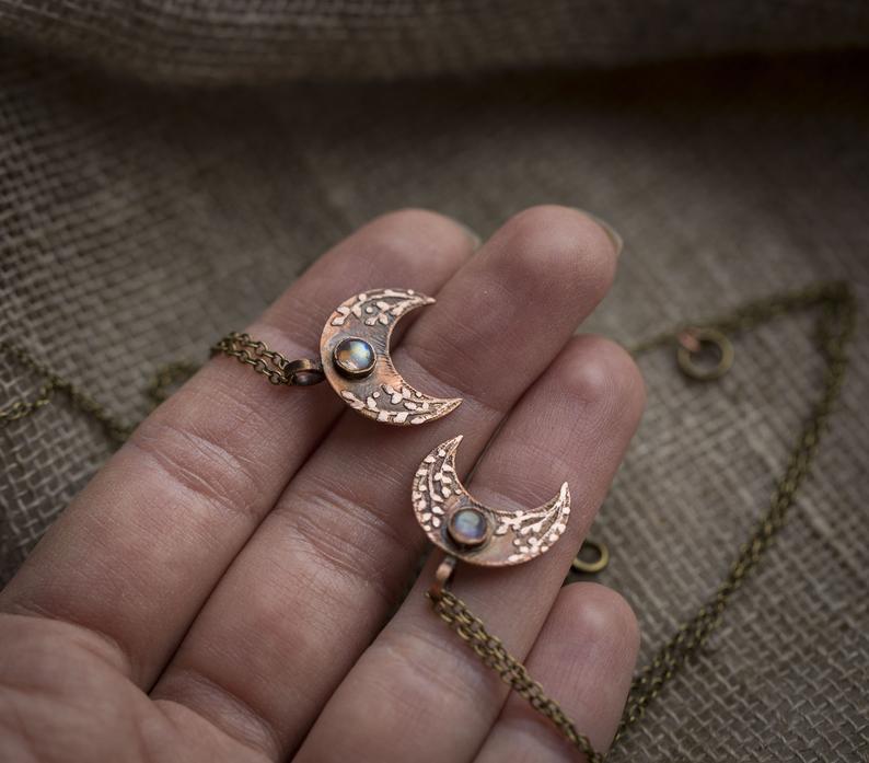 Herkkä käsityö Koru