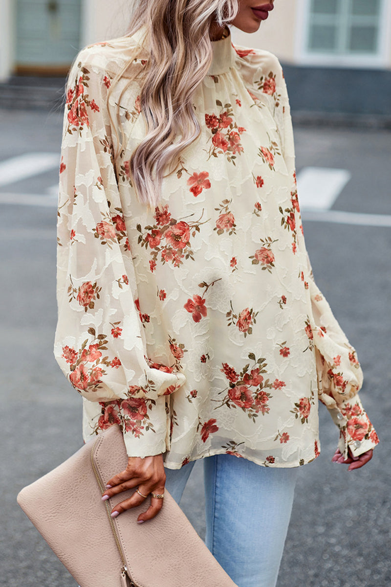 Beautifully Crafted Blouse in a Classic Style