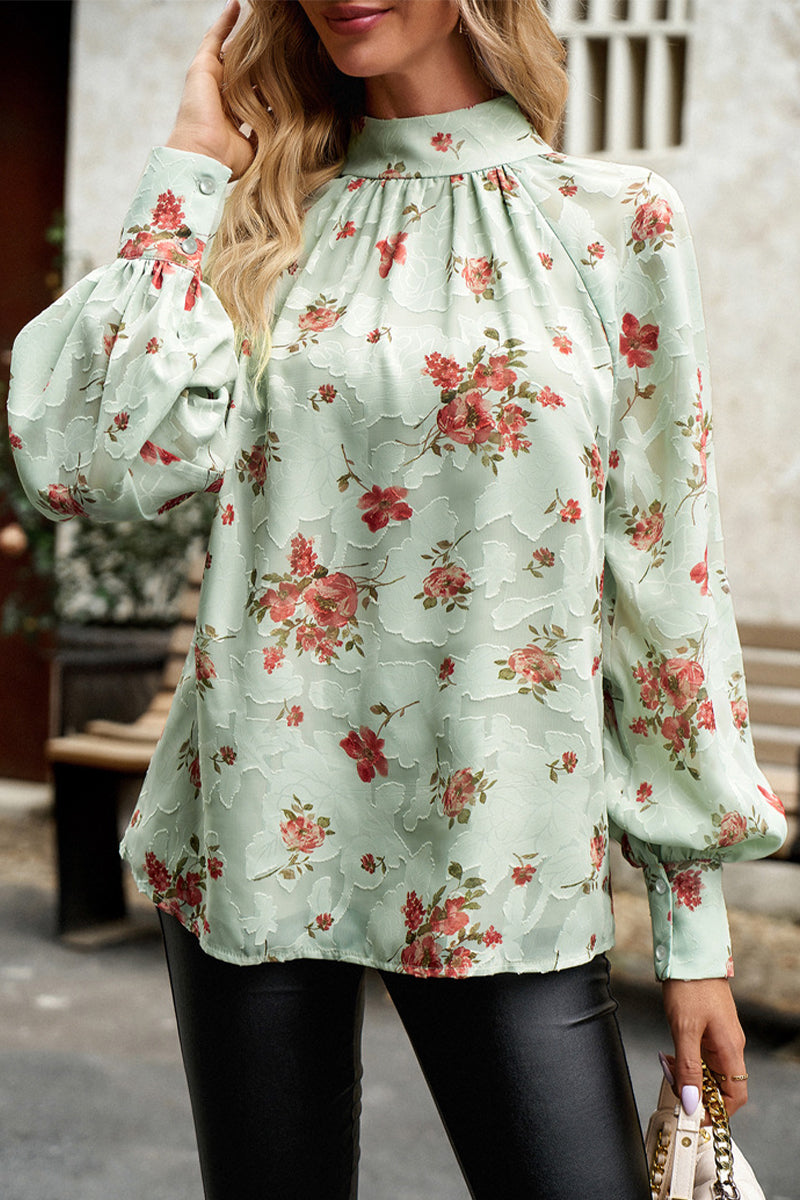 Beautifully Crafted Blouse in a Classic Style