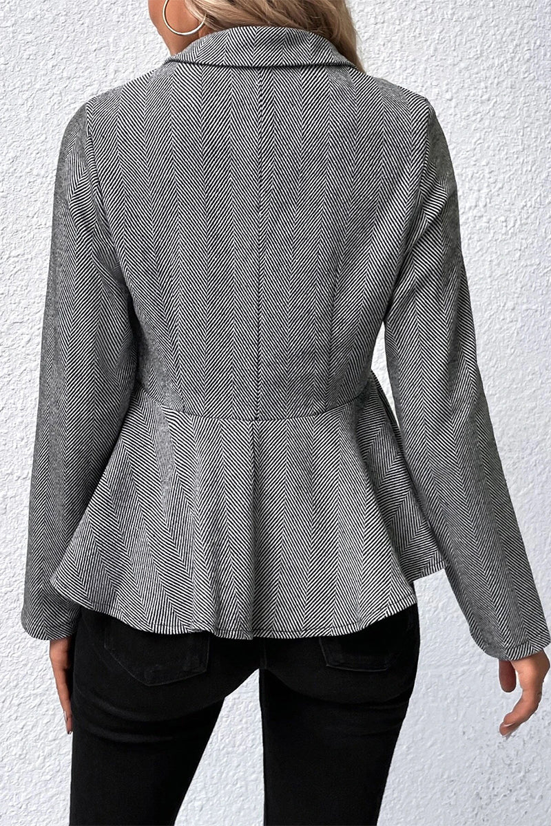 Effortlessly Elegant Garment with a Timeless Design