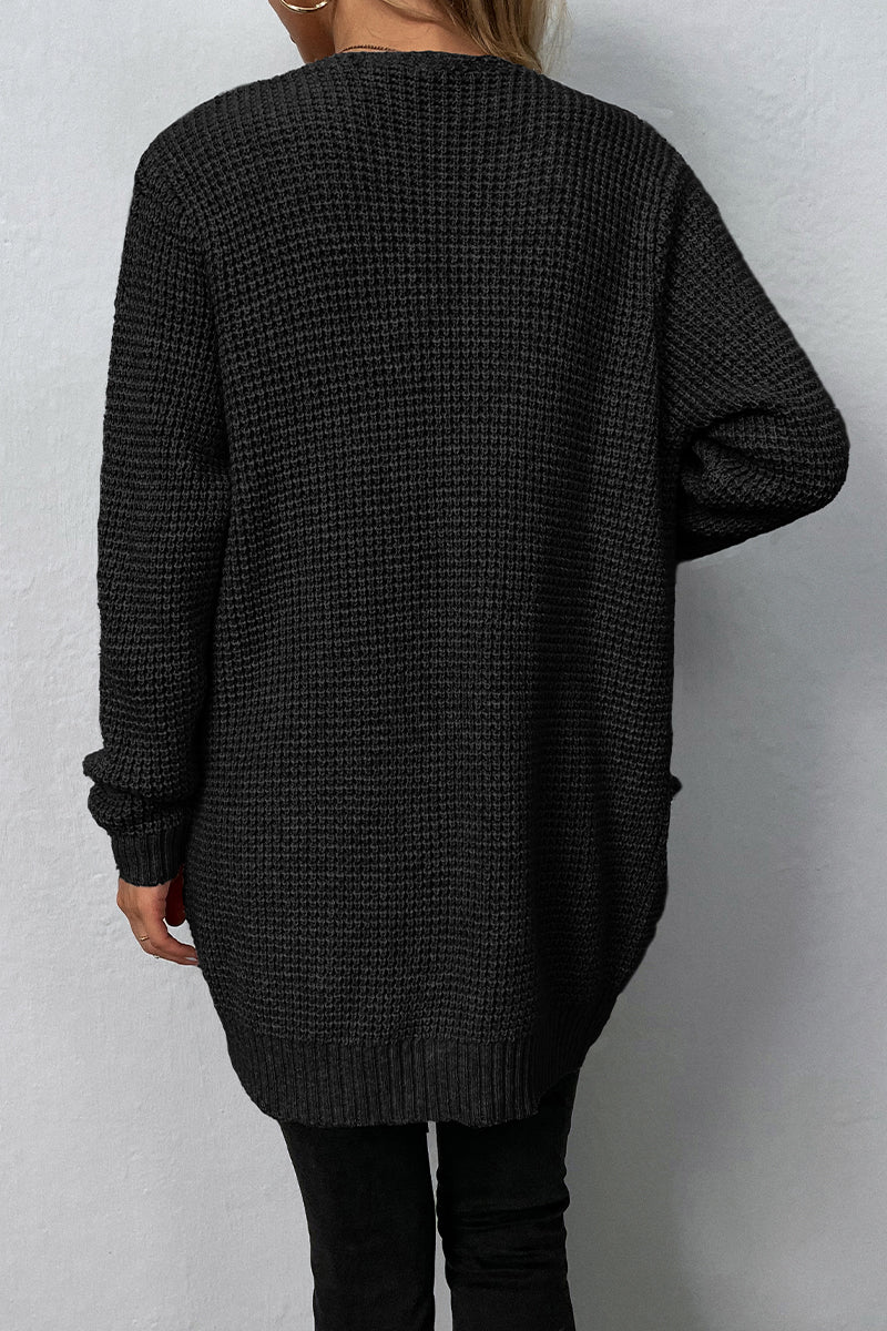 Effortlessly Elegant Garment with a Timeless Design