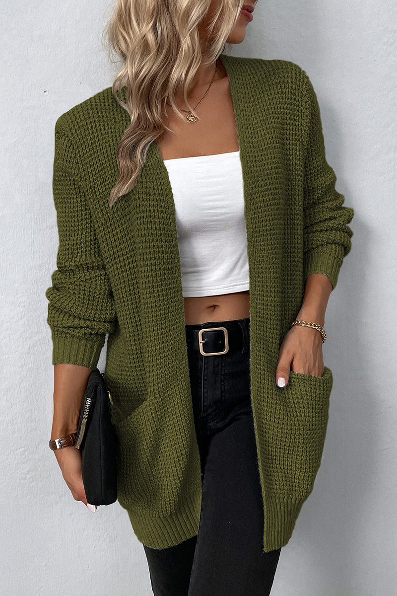 Effortlessly Elegant Garment with a Timeless Design