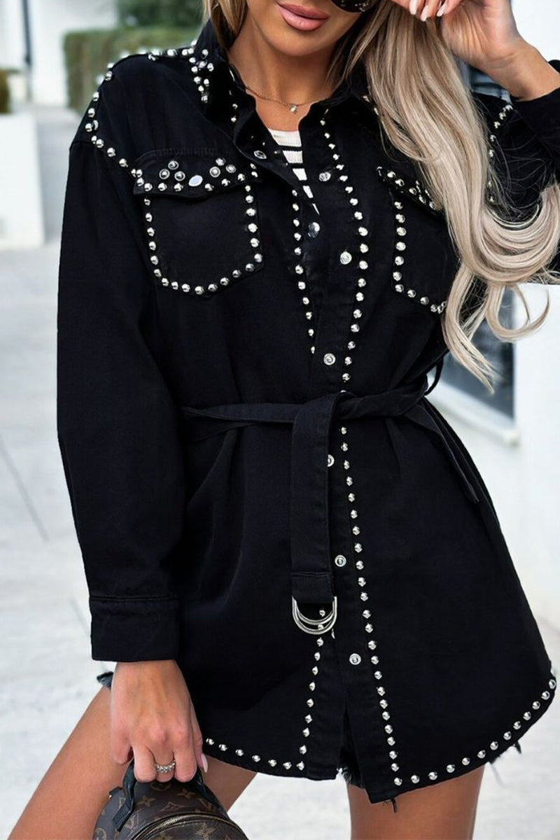 Gracefully Styled Jacket for Any Occasion