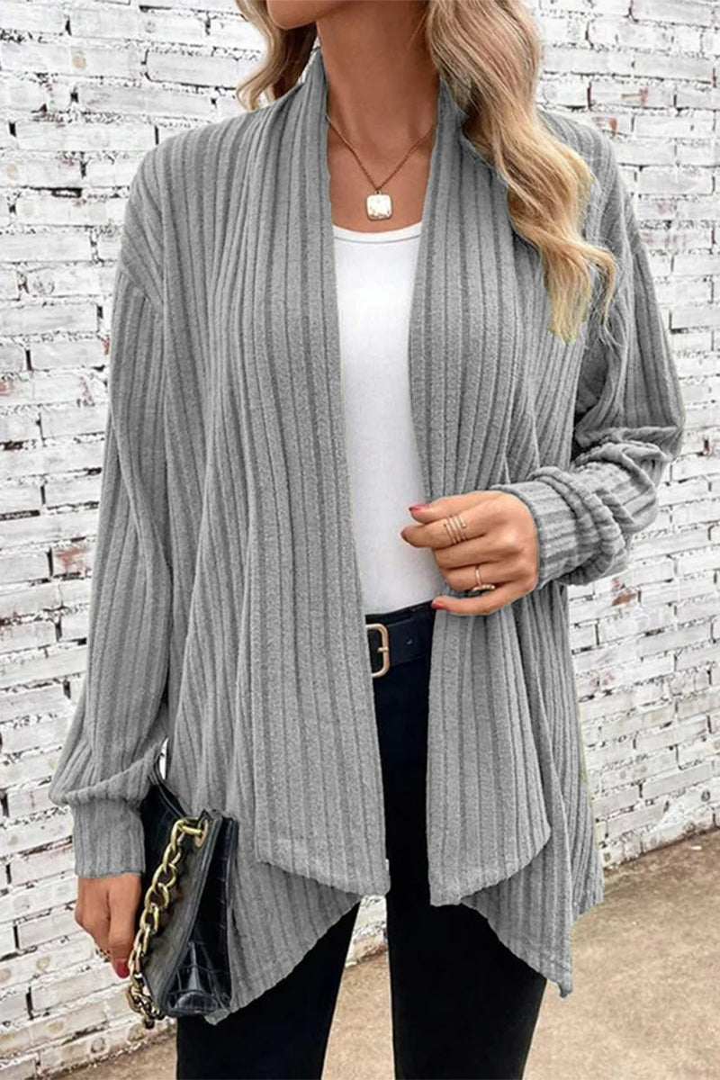 Well Tailored Cardigan with a Graceful Silhouette
