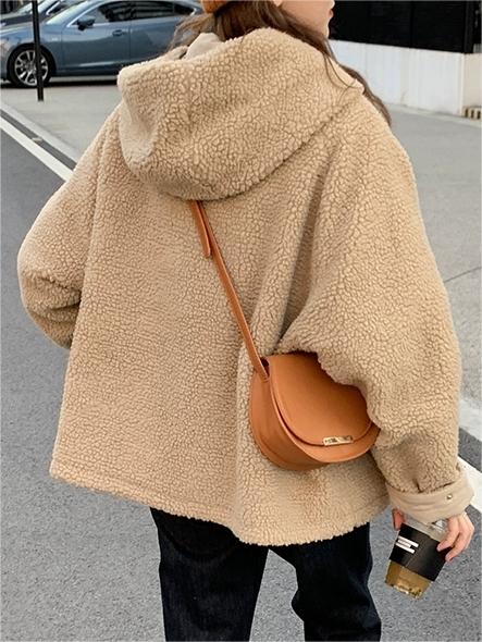 Beautifully Finished Coat in a Timeless Design
