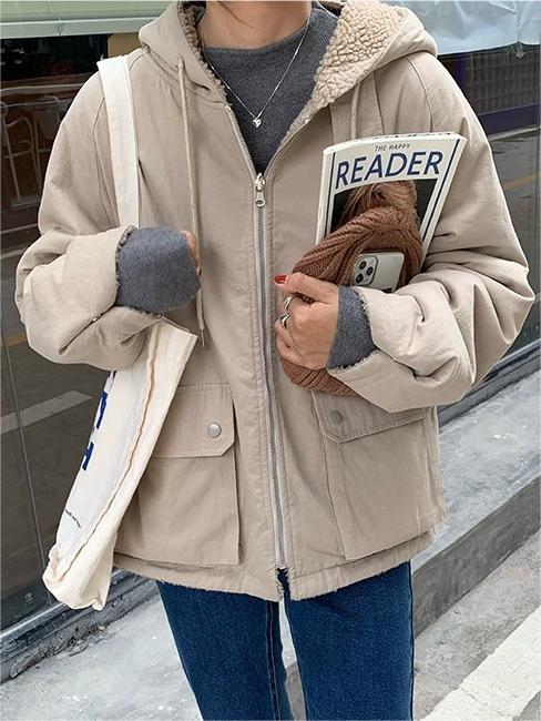 Beautifully Finished Coat in a Timeless Design