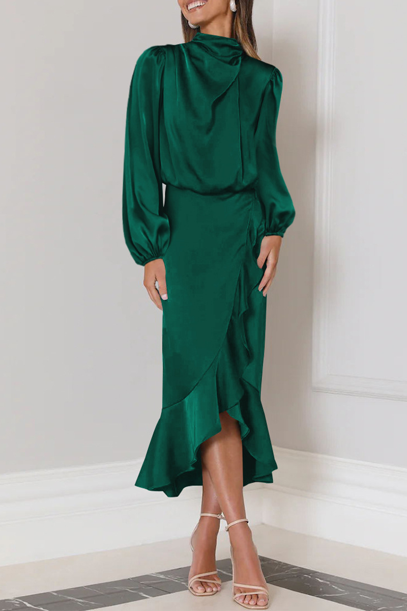 Classic Vintage Dress with a Flattering Fit