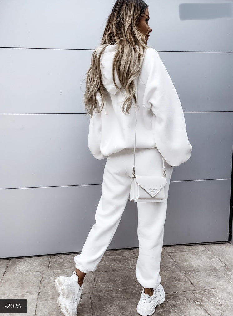 Sophisticated Trousers with a Clean Classic Look