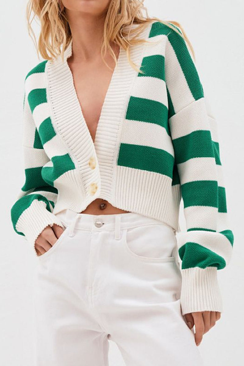 Gracefully Styled Garment for Any Occasion