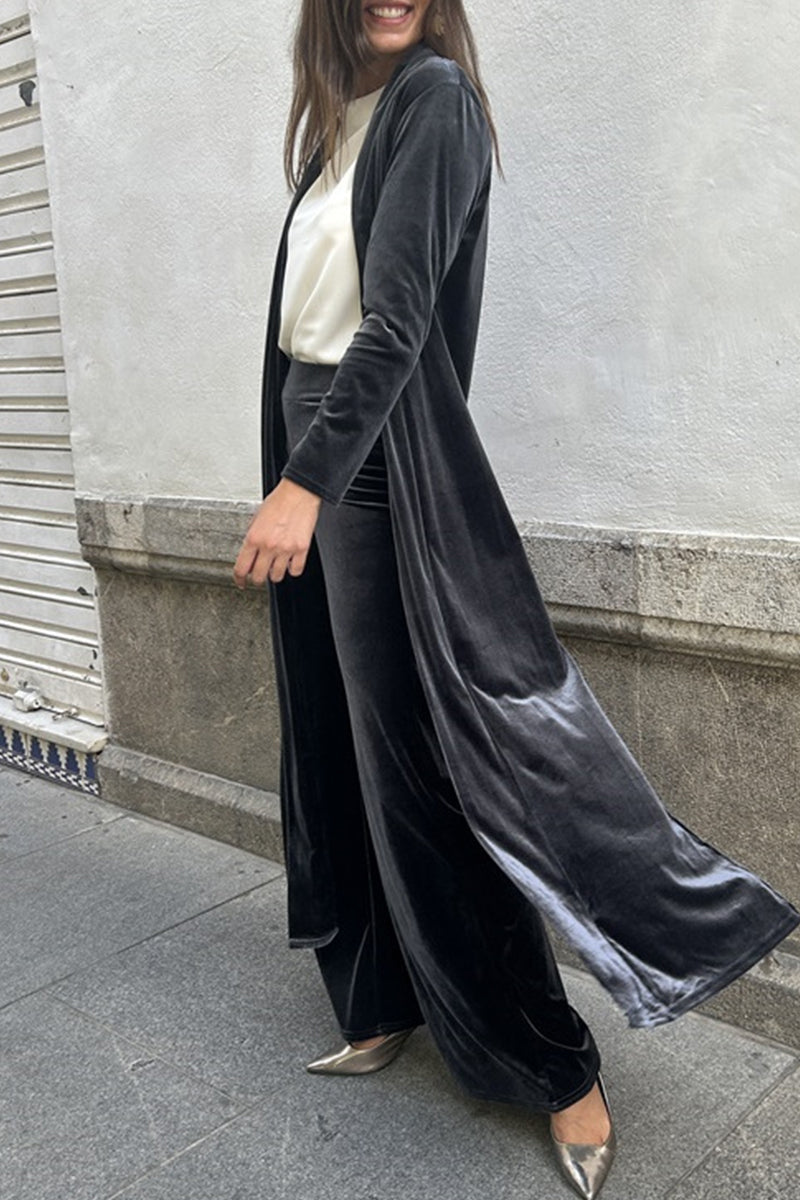 Well Tailored Cardigan with a Graceful Silhouette
