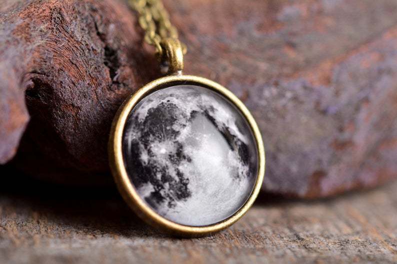 Herkkä käsityö Koru