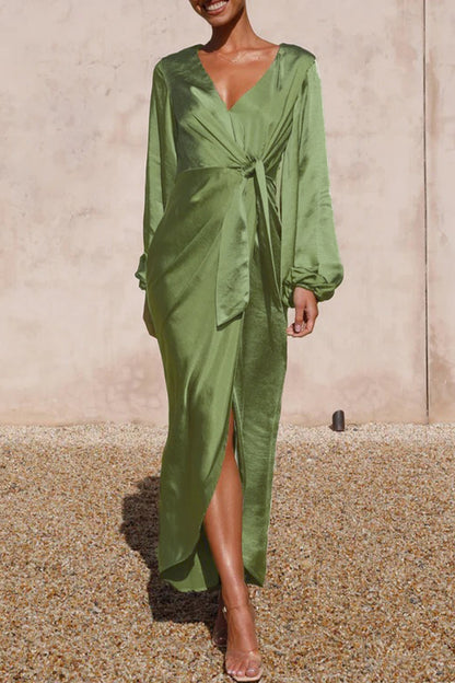 Polished Dress with an Effortless Classic Look