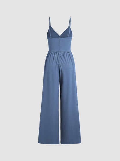 Effortlessly Elegant Garment with a Timeless Design