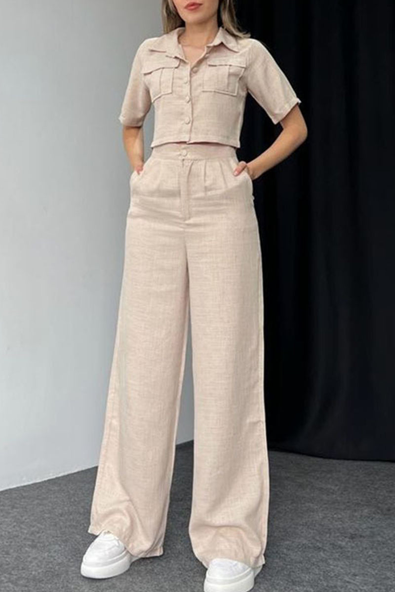 Sophisticated Blouse with a Clean Classic Look