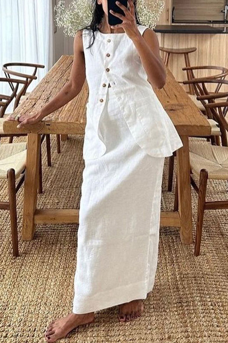Gracefully Styled Garment for Any Occasion