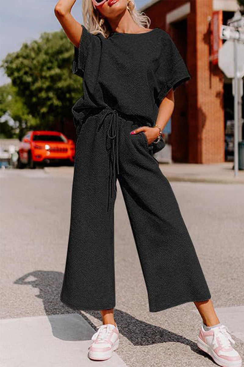 Well Tailored T-Shirt with a Graceful Silhouette