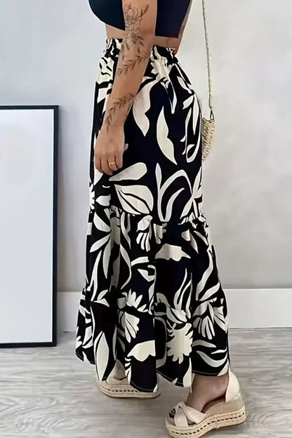 Elegantly Styled Trousers for Everyday Wear