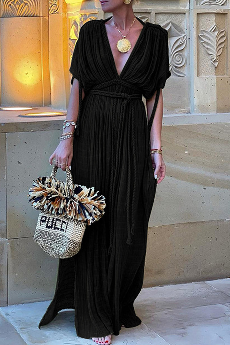 Beautifully Finished Dress in a Timeless Design