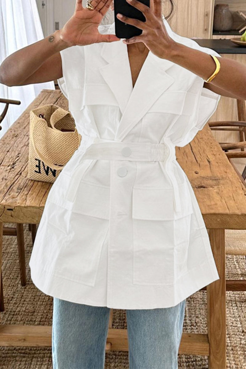Well Tailored Blouse with a Graceful Silhouette