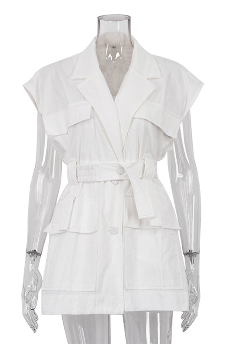 Well Tailored Blouse with a Graceful Silhouette