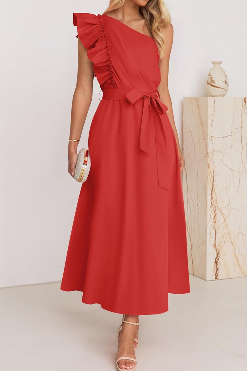 Well Tailored Dress with a Graceful Silhouette