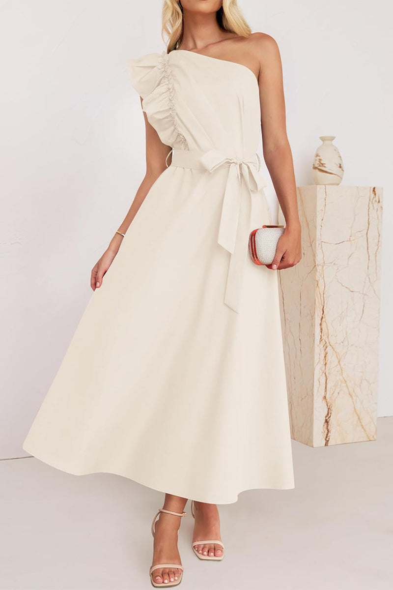 Well Tailored Dress with a Graceful Silhouette