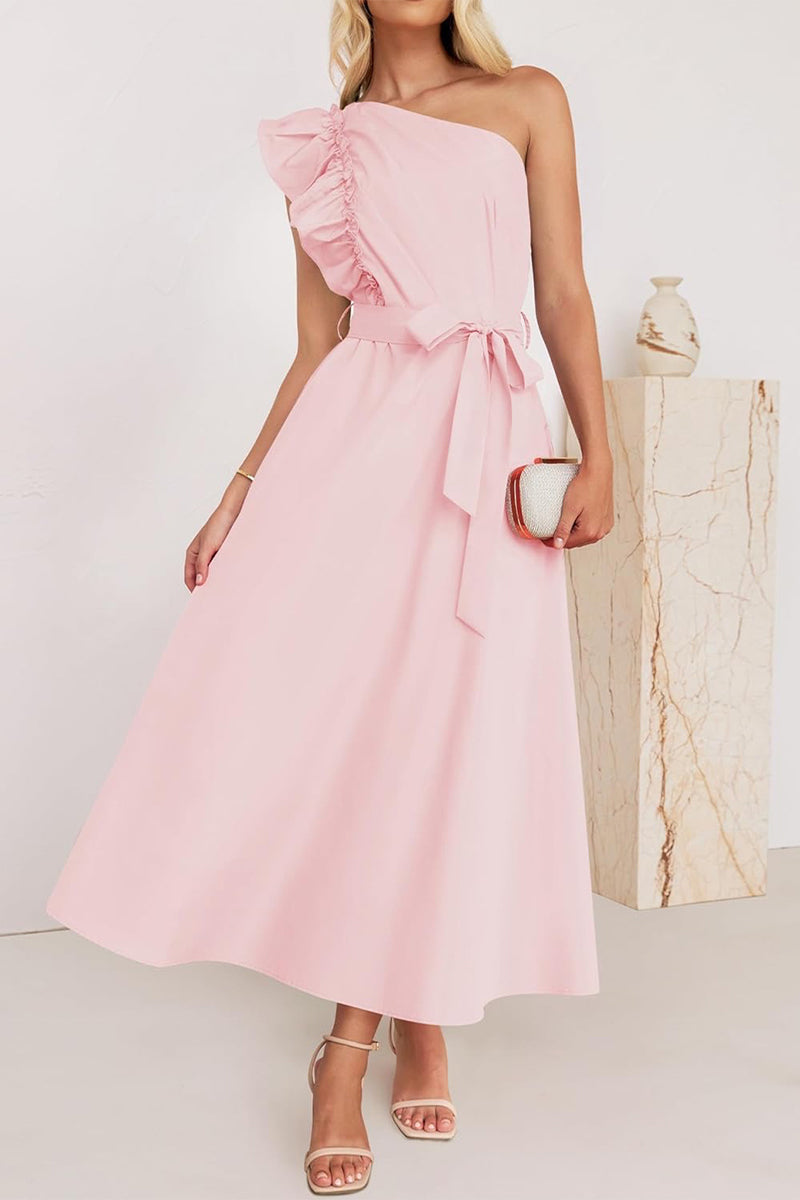 Well Tailored Dress with a Graceful Silhouette