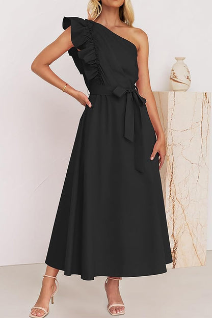 Well Tailored Dress with a Graceful Silhouette