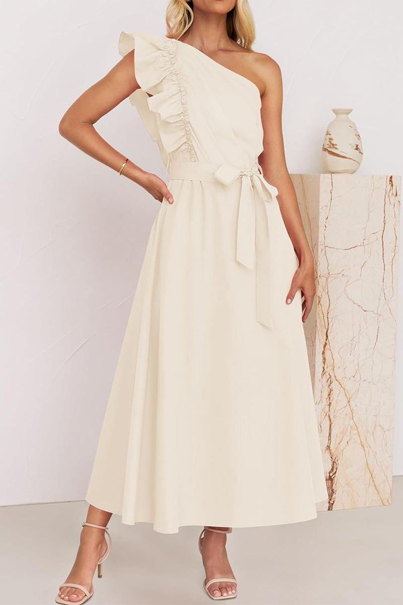 Well Tailored Dress with a Graceful Silhouette