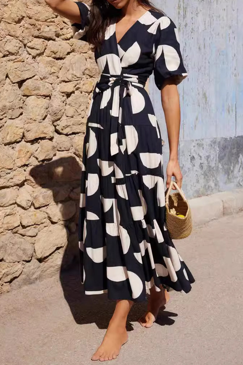 Sophisticated Dress with a Clean Classic Look