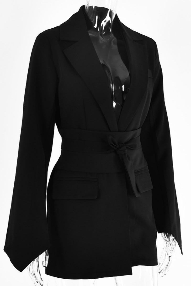 Effortlessly Elegant Garment with a Timeless Design