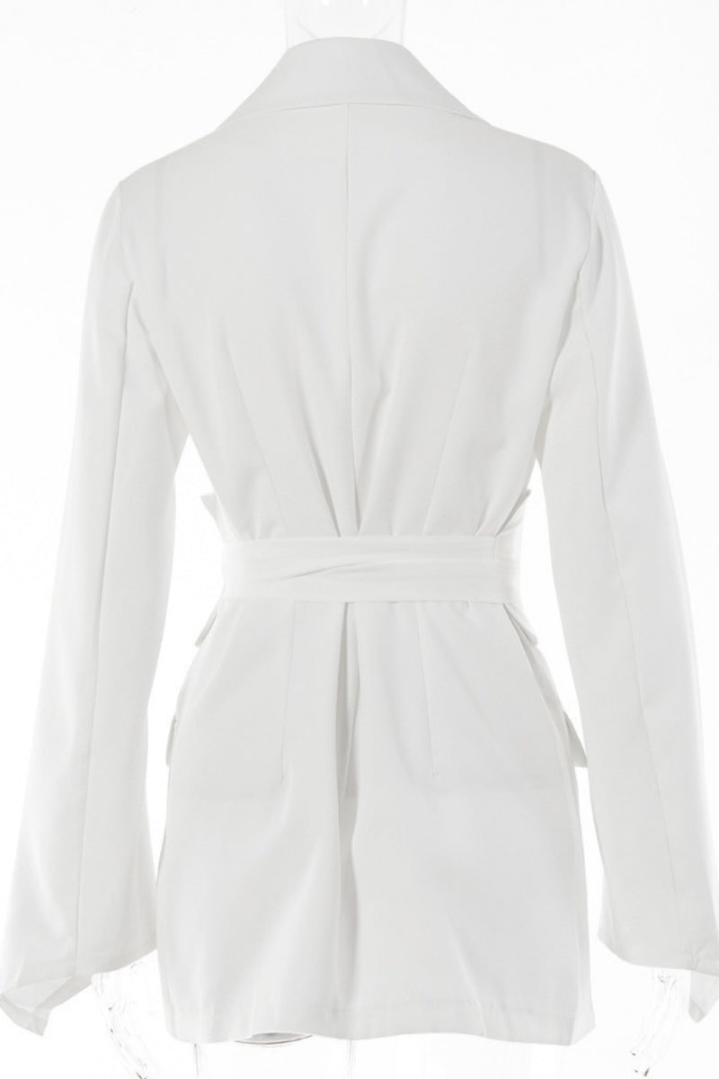 Effortlessly Elegant Garment with a Timeless Design