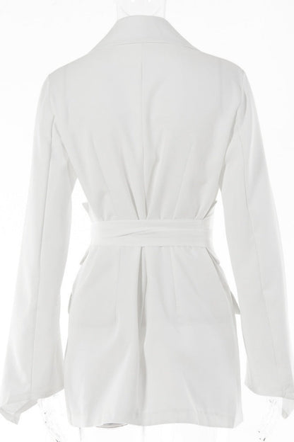 Effortlessly Elegant Garment with a Timeless Design