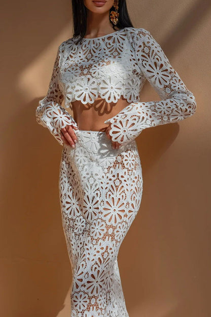 Gracefully Styled Garment for Any Occasion