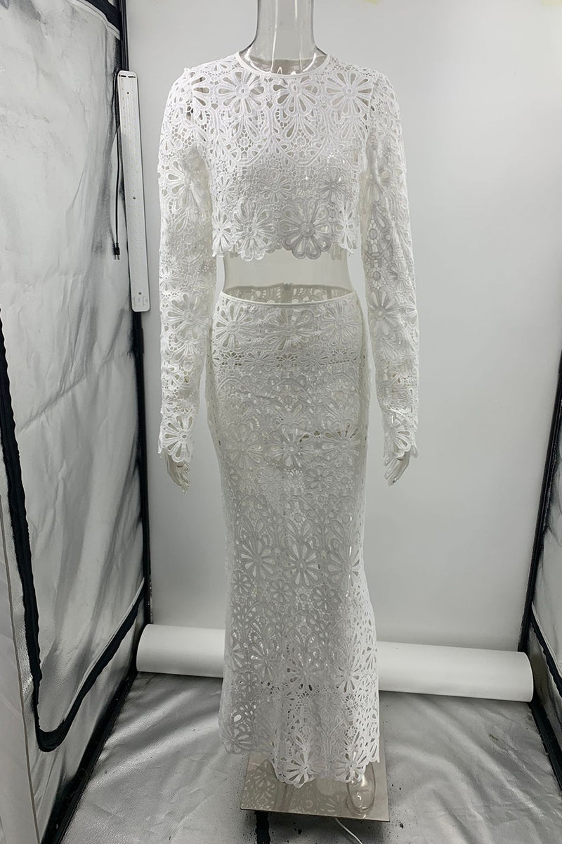 Gracefully Styled Garment for Any Occasion