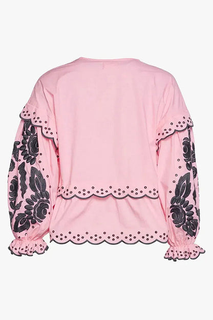 Gracefully Styled Blouse for Any Occasion