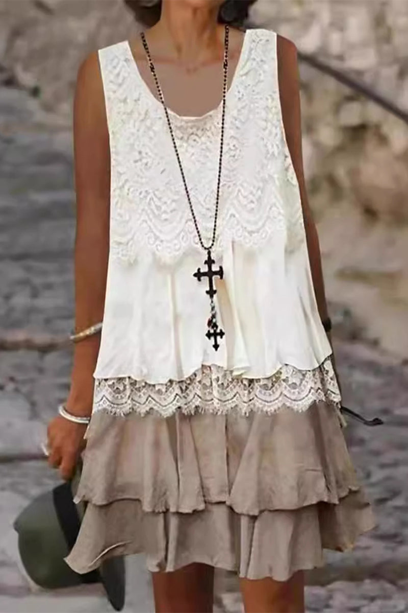 Classic Vintage Dress with a Flattering Fit