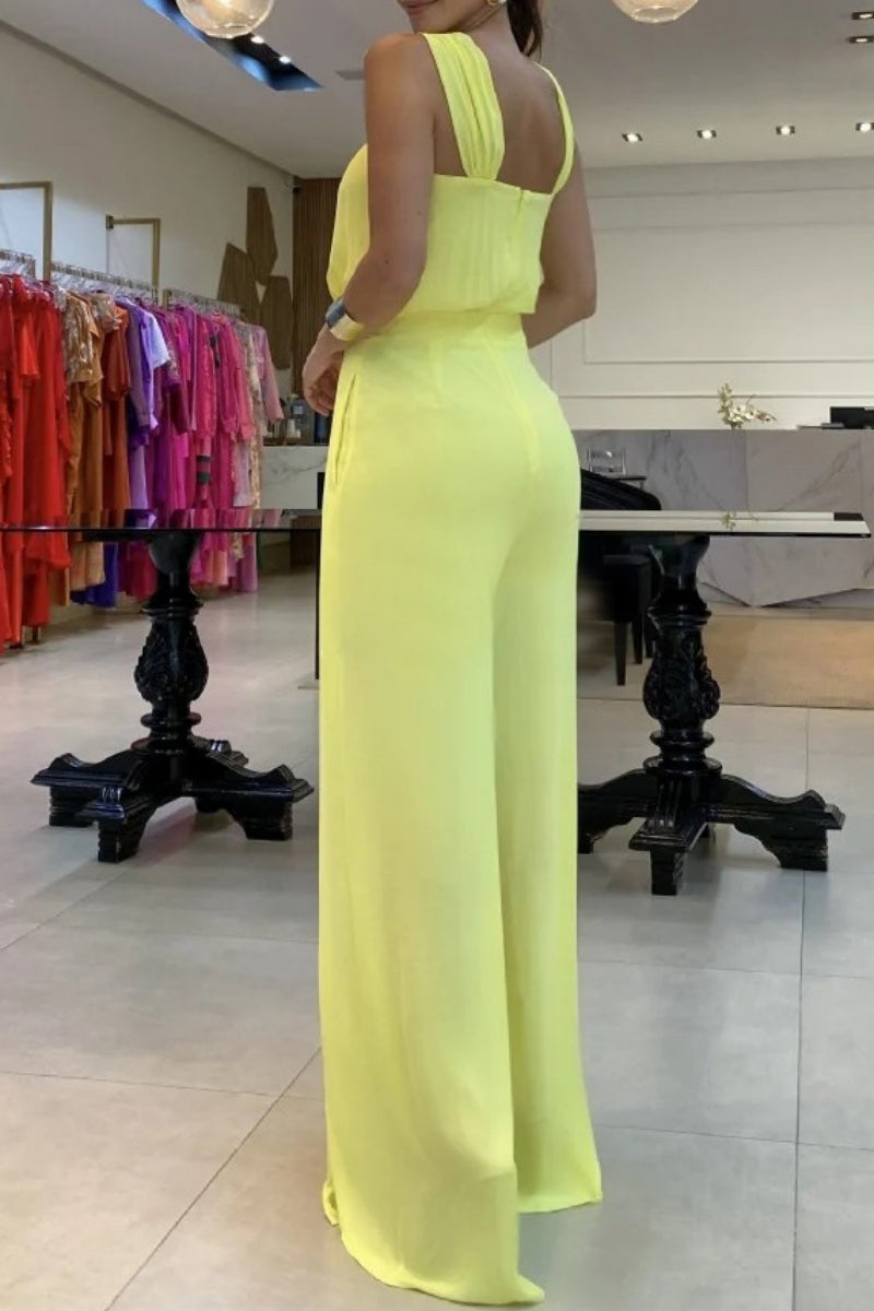 Gracefully Styled Garment for Any Occasion