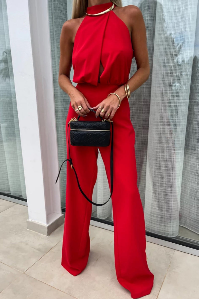 Sophisticated Garment with a Clean Classic Look