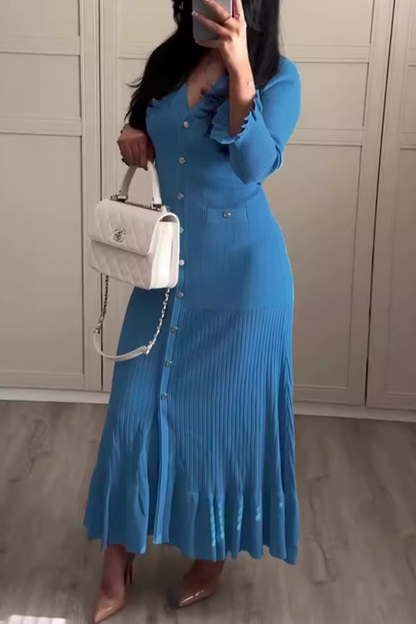 Effortlessly Elegant Dress with a Timeless Design