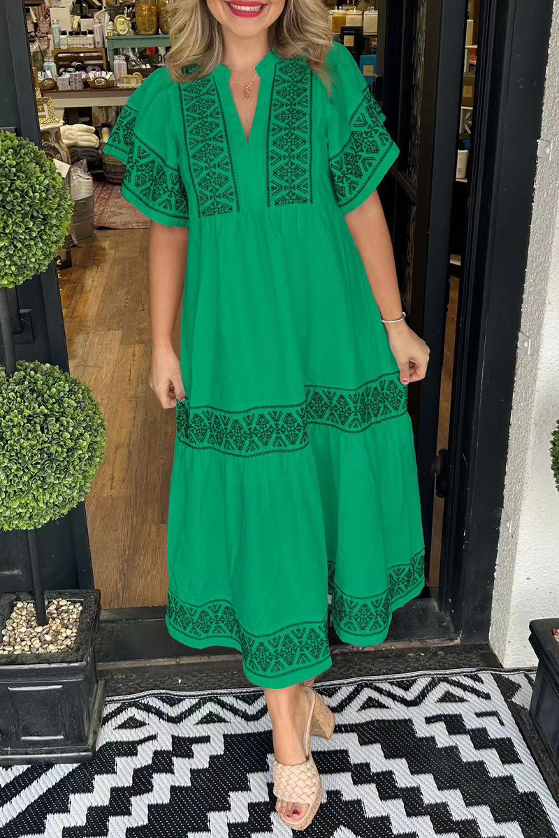Classic Vintage & Enduringly Stylish Dress