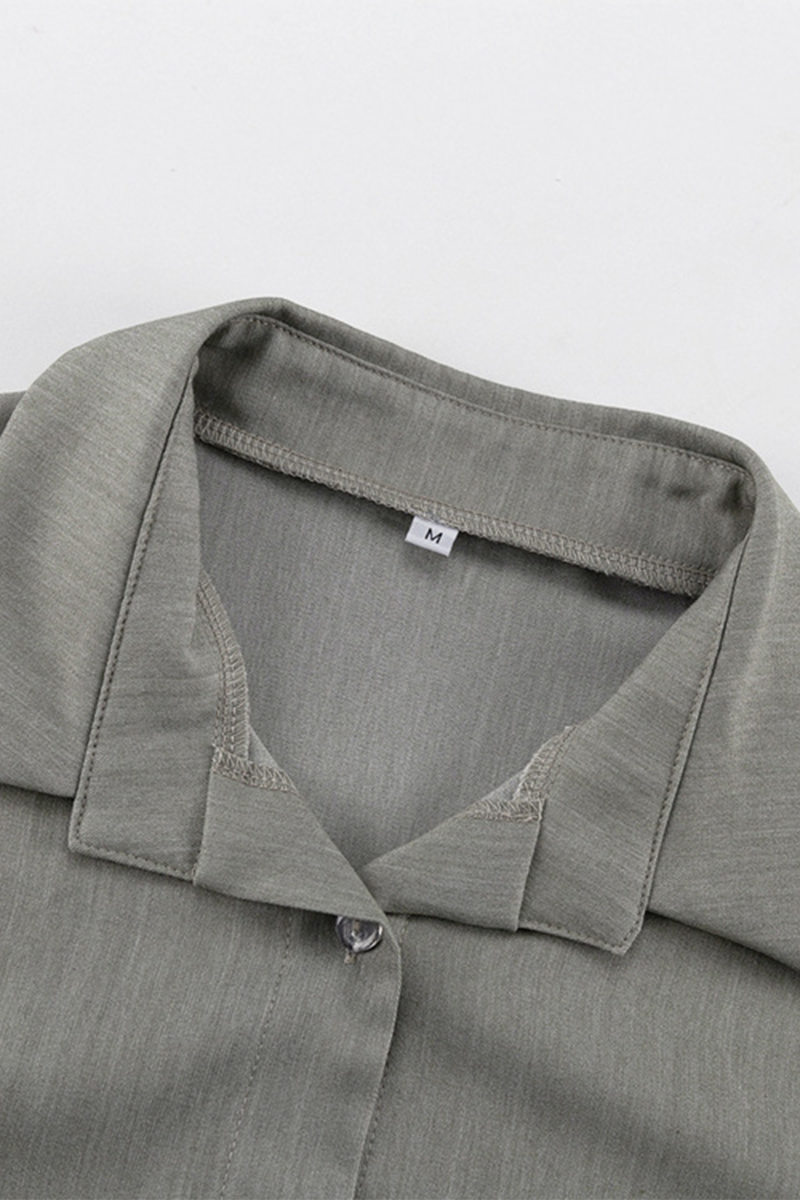 Effortlessly Elegant Garment with a Timeless Design