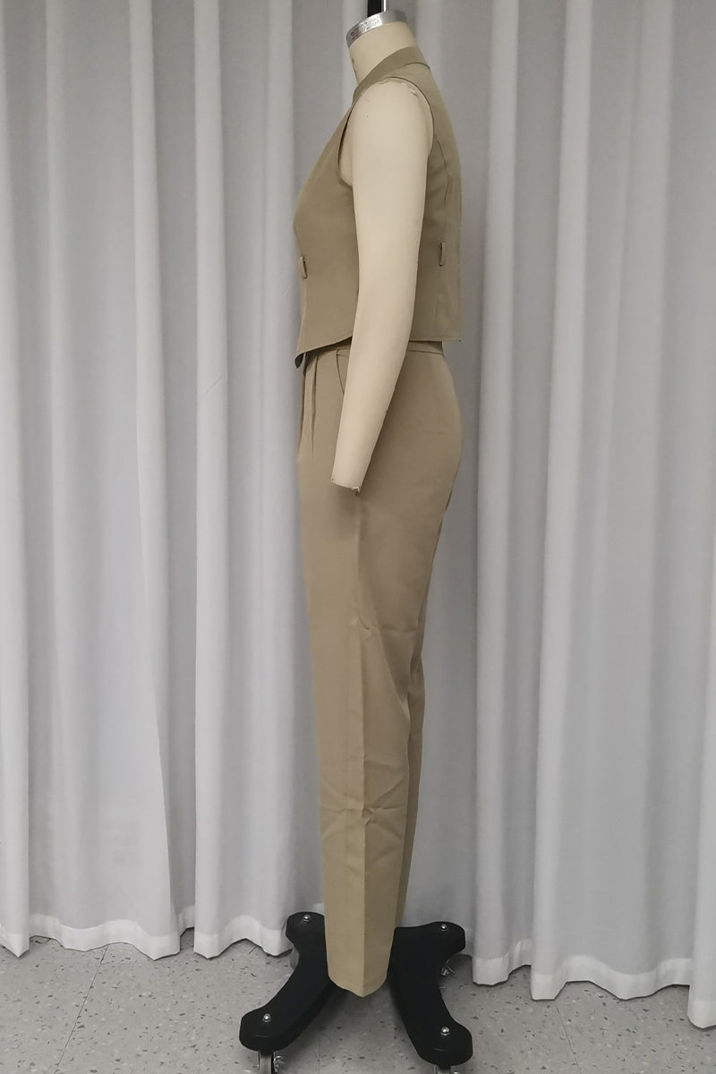 Sophisticated Garment with a Clean Classic Look