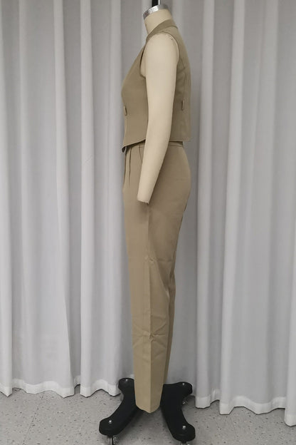 Sophisticated Garment with a Clean Classic Look